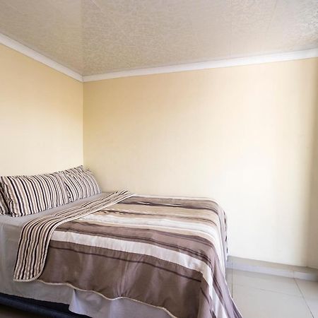 Hasate Guest House 10 Florence Street Oakdale Belliville 7530 Cape Town South African Ngoại thất bức ảnh