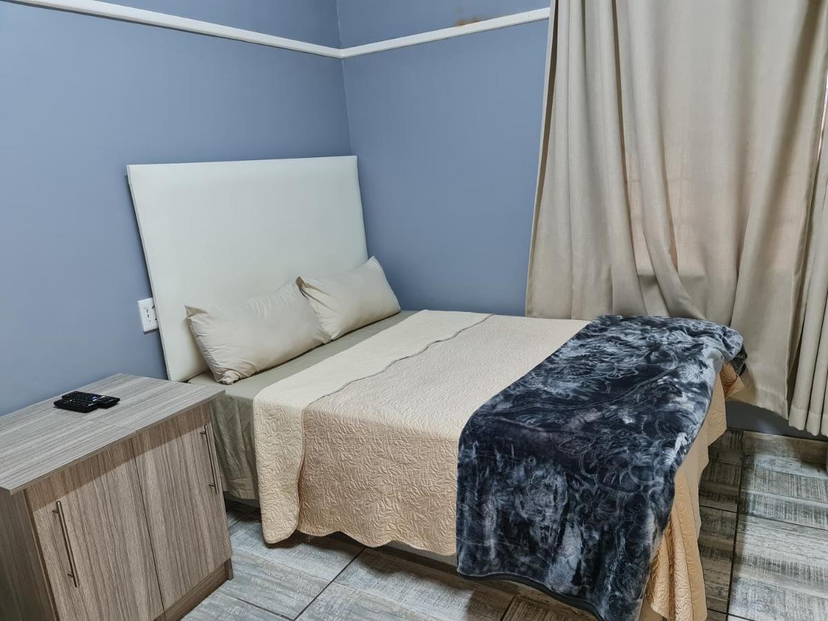 Hasate Guest House 10 Florence Street Oakdale Belliville 7530 Cape Town South African Ngoại thất bức ảnh