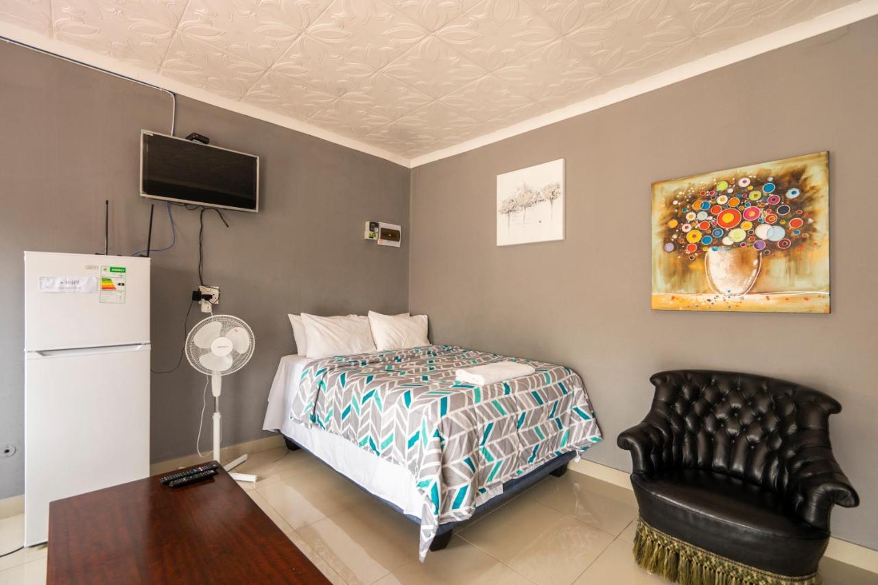 Hasate Guest House 10 Florence Street Oakdale Belliville 7530 Cape Town South African Ngoại thất bức ảnh